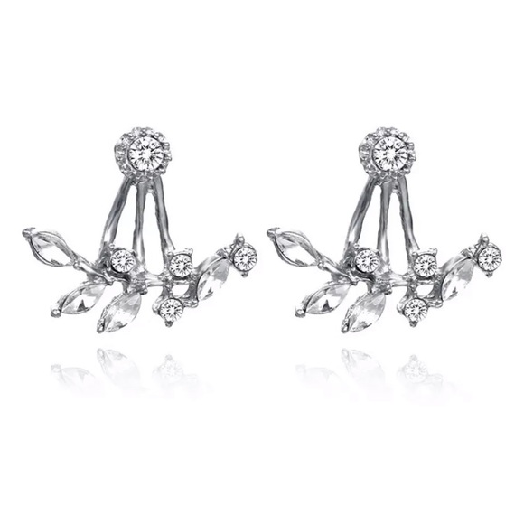 ⚜️[𝟯/$𝟭𝟴]⚜️NEW Floral Rhinestone Jacket Earrings - Picture 6 of 16